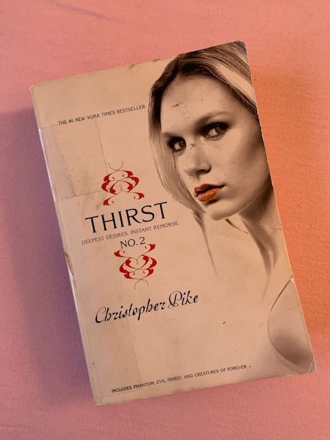 Front cover of Christopher Pike's Thirst No. 2 showing a pale woman with blood-red lips
