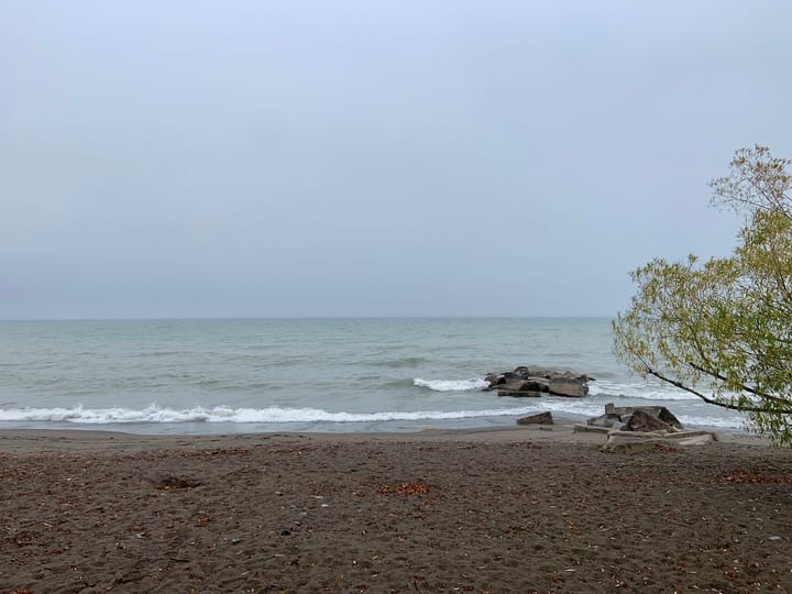 Beachfront at Lake Ontario on a cloudy, rainy day